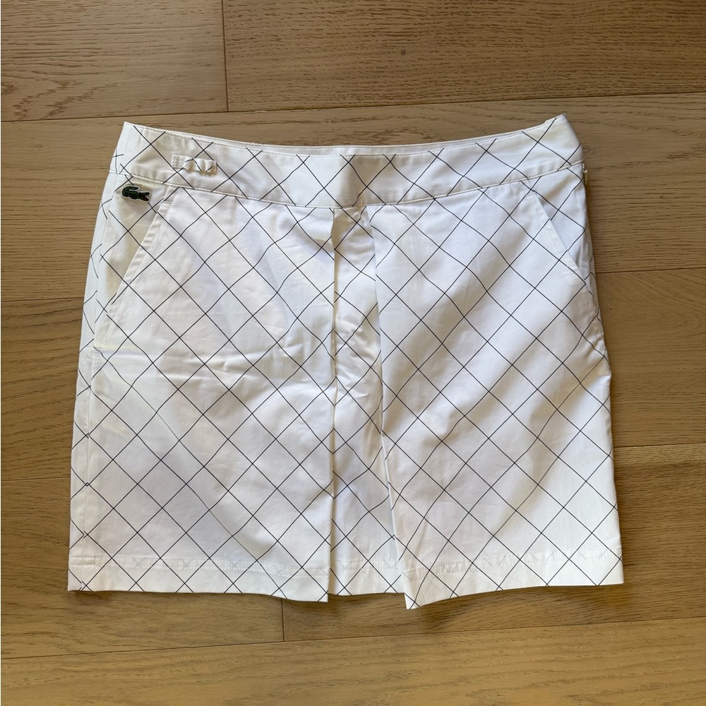 NWOT Lacoste Golf Flat Front Skort, Size 40, White w. Windowpane Print